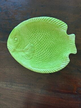 Vintage Style-Eyes by Baum Bros Embossed Fish Plate